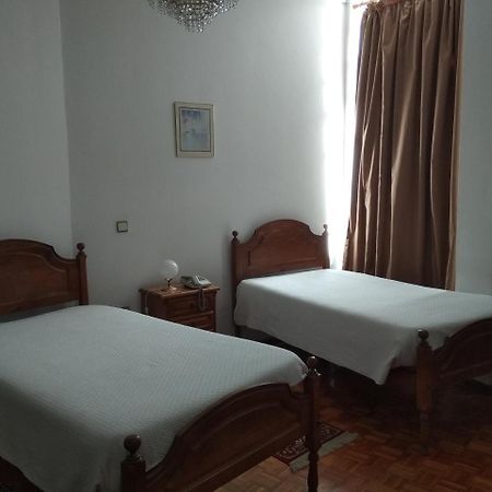 Bed and Breakfast Residencial Real - Antiga Rosas à Vila Real Extérieur photo