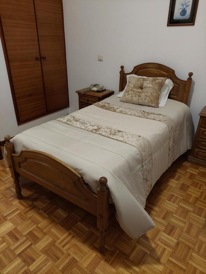 Bed and Breakfast Residencial Real - Antiga Rosas à Vila Real Extérieur photo