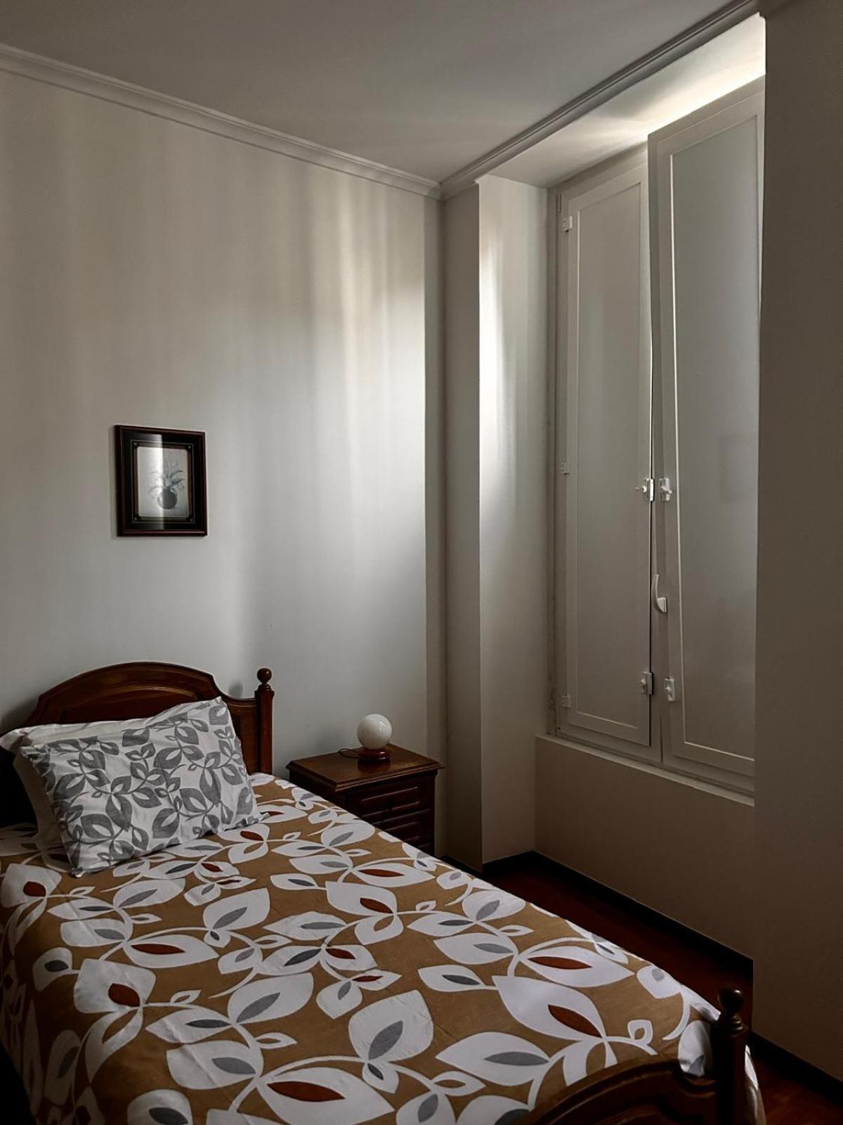 Bed and Breakfast Residencial Real - Antiga Rosas à Vila Real Extérieur photo