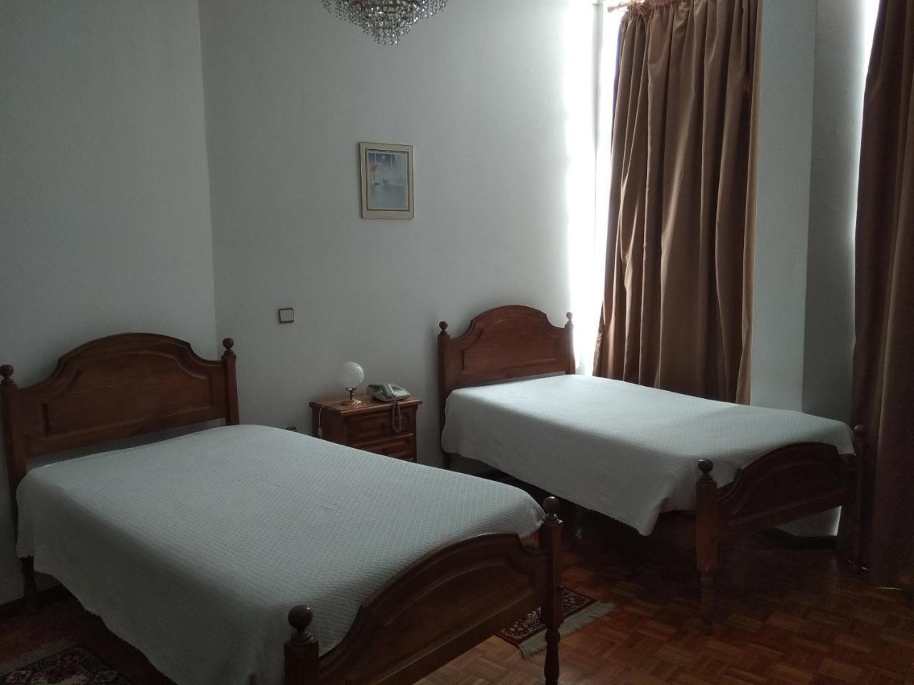 Bed and Breakfast Residencial Real - Antiga Rosas à Vila Real Extérieur photo