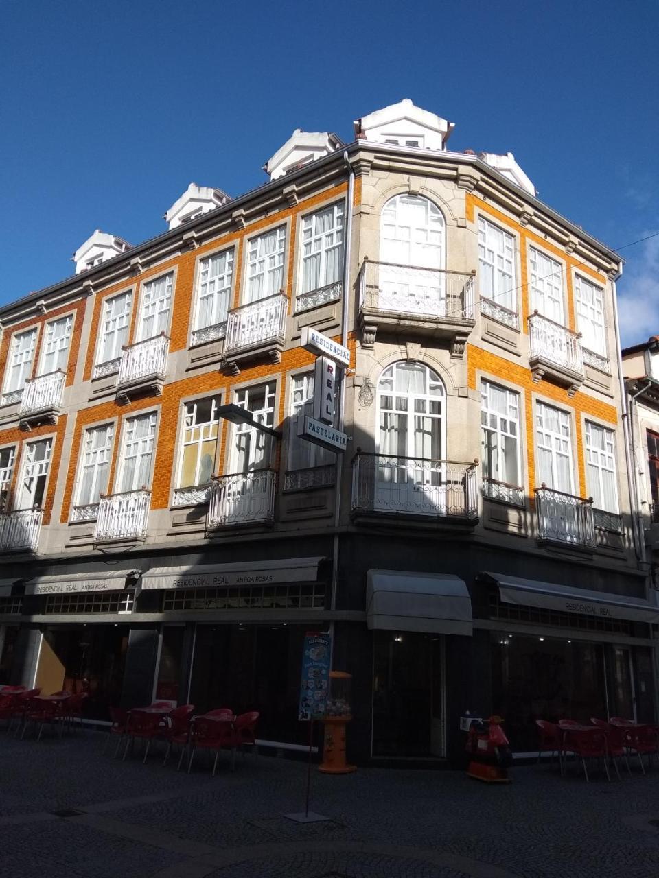 Bed and Breakfast Residencial Real - Antiga Rosas à Vila Real Extérieur photo